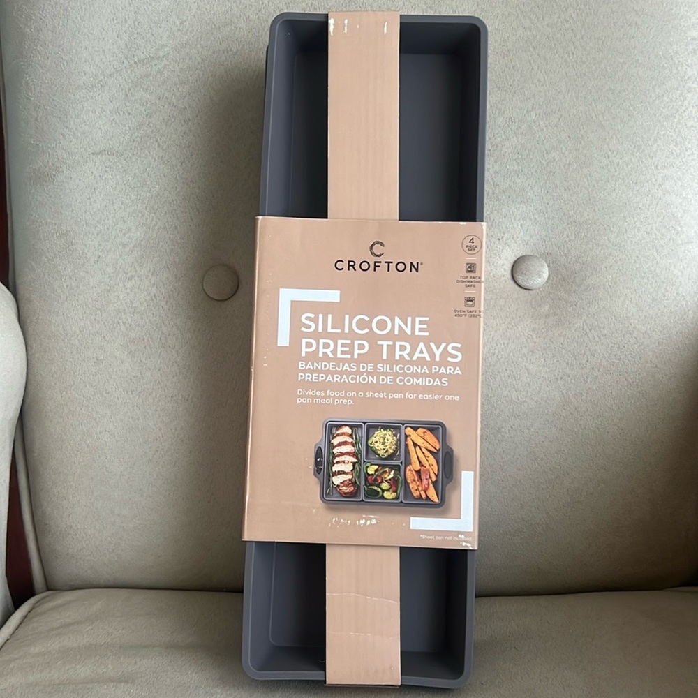 NWT Crofton Silicone Prep Trays - Gray